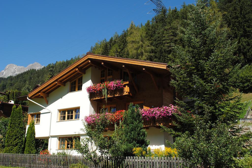Haus Untergand Apartment Sankt Anton am Arlberg Ngoại thất bức ảnh