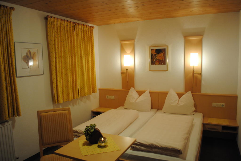 Haus Untergand Apartment Sankt Anton am Arlberg Phòng bức ảnh