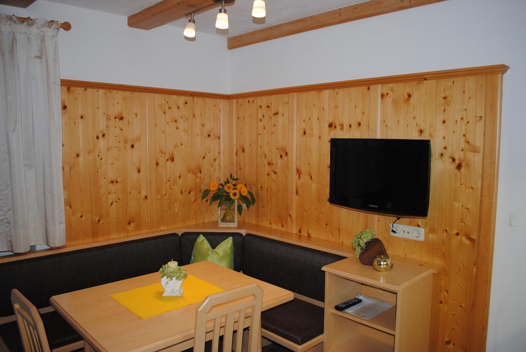 Haus Untergand Apartment Sankt Anton am Arlberg Phòng bức ảnh