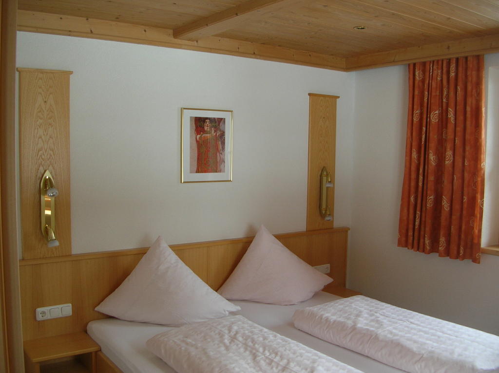 Haus Untergand Apartment Sankt Anton am Arlberg Phòng bức ảnh